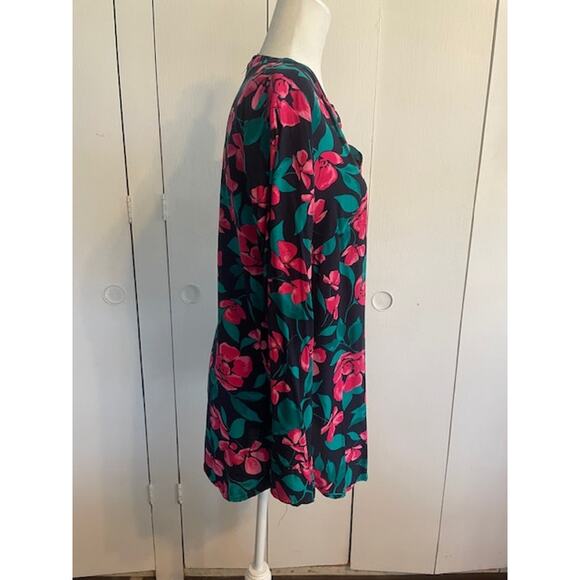 Talbots Size Medium Women's Long Sleeve Pullover Blouse Black & Pink‎ - Picture 2 of 4